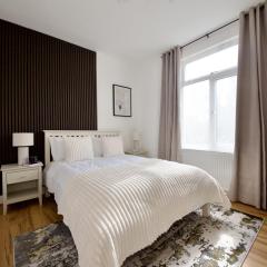 The Whitely Room Comfort & Style - Private Toilet