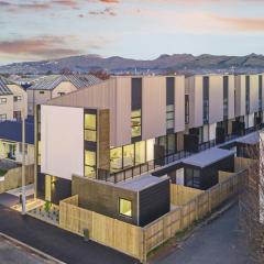 Unit 3 Modern and Spacious Right in Central CHCH