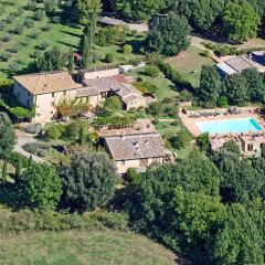 Lovely Apartment In Casole D'elsa With Swimming Pool