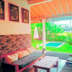 ENTIRE VILLA 2 Bedroom Spacious Outdoor Garden & Private Pool Vacation Rentals in Central Canggu
