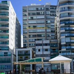 Apê MegaSofá - 3 quartos com Vista mar na Praia do Morro e 2 vagas garagem