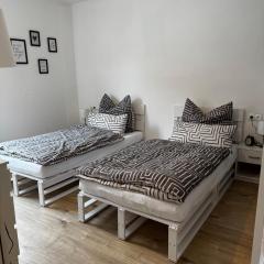 Ferien und Monteurwohnung mit Garage im Gäu