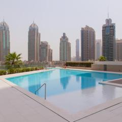 Royal suites LIv Marina views