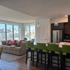 Glamorous KTown Boutique Residences with Rooftop view