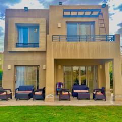 4Brs Beachside Standalone villa in Jazz Private pool