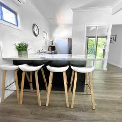 Have you booked your Xmas Getaway- 5 BR 2 Kitchens