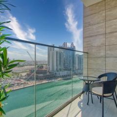 GuestReady - Balcony with Jacuzzi | Canal View