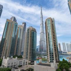 Vogue Downtown Dubai Stunning Burj Khalifa & Fountain Views from the Balcony, Spacious Apartment With Full Amenities, Steps Away from Dubai Mall and Burj Khalifa