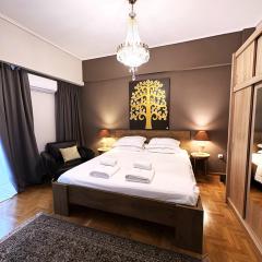 Art Interior Apartment in Athens next to Metro Stations & All Hospitals