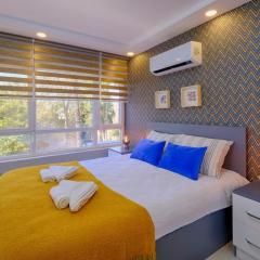 Urban View Modern Flat Steps from Kaleici Near Sea