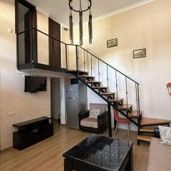 Bright and Cozy Apartment on Aghmashenebeli Avenue