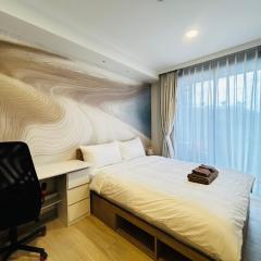 1 Bdr Sky Park Golf view