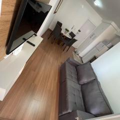 Apartamento novo, mobiliado e com ótima localização