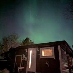 Senja - Charming cottage by the sea with terrace and fantastic view