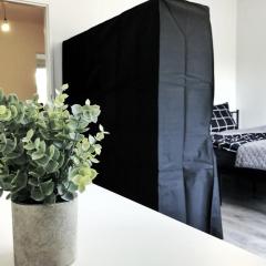HolidayHome Aparments I Spaceous Room in BER-Reinickendorf 1 Min to Metro Station