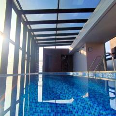 Infinity Rooftop Pool Penthouse with 24h Gym, Near Zona T!