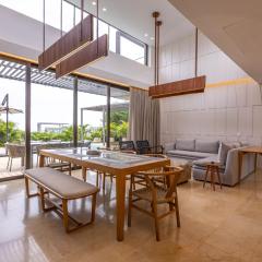 Incredible 4BR villa with ocean view in Calablanca