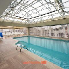 Apto em Guarujá a 3 min a pe da Praia Pitangueiras