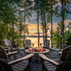 Luxury Lakefront Retreat-Secluded, Hot Tub, Dock, Sunset View