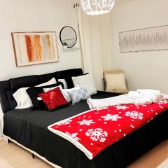 Christmas 3BR , King and Queen Beds , Uptown Charlotte