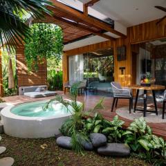 Kayunida - Charming 1BR Wooden Villa in Seminyak