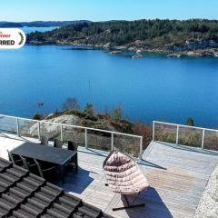 12 person holiday home in Fitjar