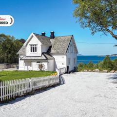 9 person holiday home in Åram