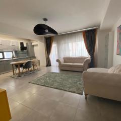 Nicolle Luxury Promenada