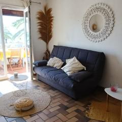 Charming beachfront studio in Fréjus Plage