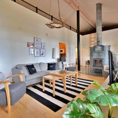 Holiday Cabin Isomus inc outdoor jacuzzi