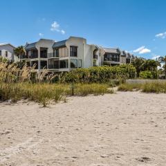 The Twins Hideaway at Sun Plaza West