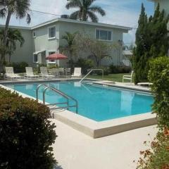 Palm Cay 2