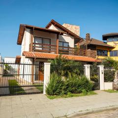 Casa da Coruja a 150 m da Praia nos Açores KR1837
