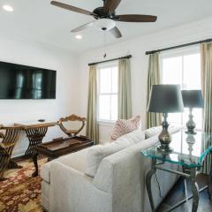 Lady Liberty Carriage House by Lucky Savannah