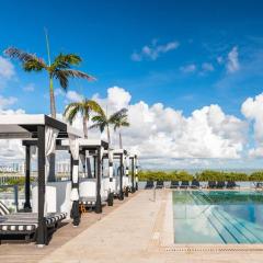 Luxury Oceanview Condo, Pool, Private Beach Access