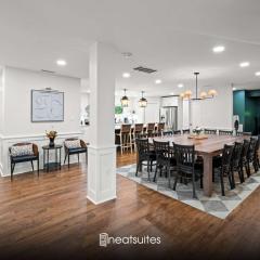 Spacious Home Near Ark, Perfect for 12 Guests