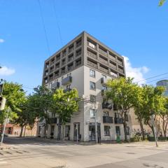 LAM Olive - AC - Castle View