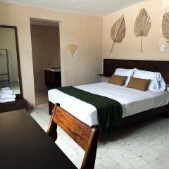 Hotel Casa Nudo, Parota, Mérida
