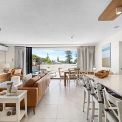 Lucaya Coolum Beach