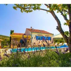 Villa Romansa near Split- heated pool peace, bbq