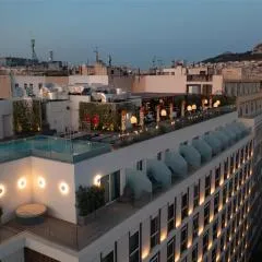 Adia Aluma Athens, Curio Collection By Hilton