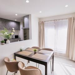 Near Umeda , New 3-Story House , Family Friendly , Up to 6 Guests
