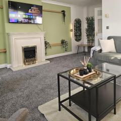 Stunning Contractor home, Company workers WLC, Netflix