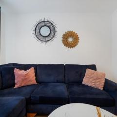 Elegant 3BR Home in Bedford, Sleeps 5