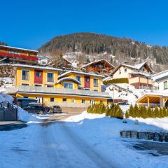 Chalet in Piesendorf near Kaprun Ski Slopes