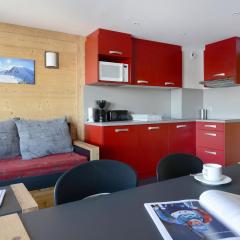Appartement Rénové· 42m²· Ski aux Pieds· Balcon Est· Sauna & Hammam· Parking Gratuit - FR-1-181-1964