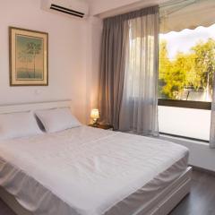 Beachside Bliss Central 1-Bedroom in Glyfada