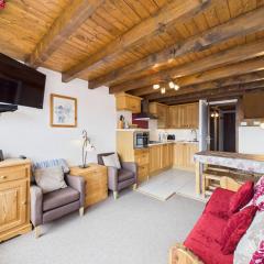 Duplex rénové avec balcon et parking, à 100m des pistes - FR-1-398-529