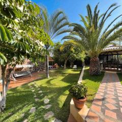 Preciosa Casa Con Jardín Privado