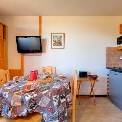 Studio classique aux pieds des pistes avec balcon - FR-1-344-812